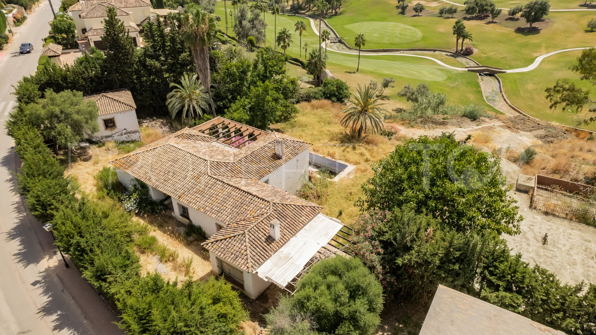For sale plot in Nueva Andalucia