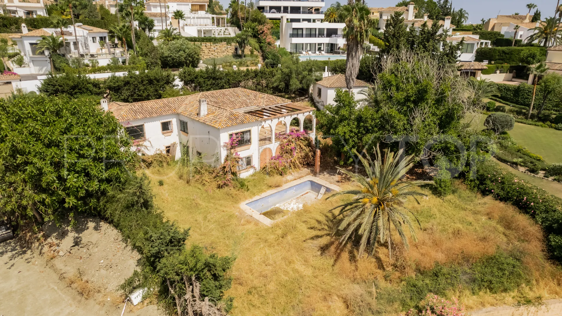 For sale plot in Nueva Andalucia