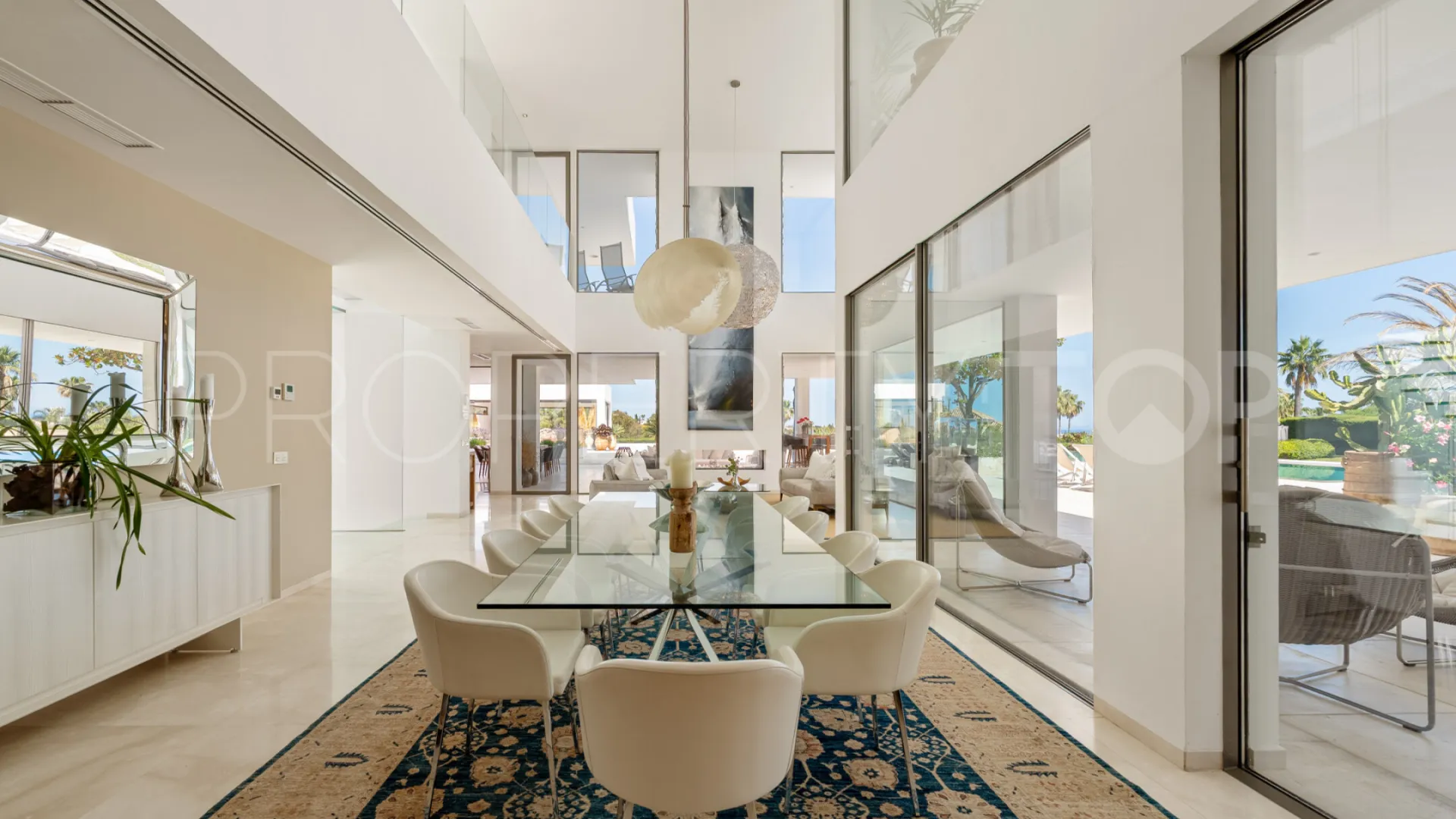 Villa for sale in La Cerquilla with 7 bedrooms