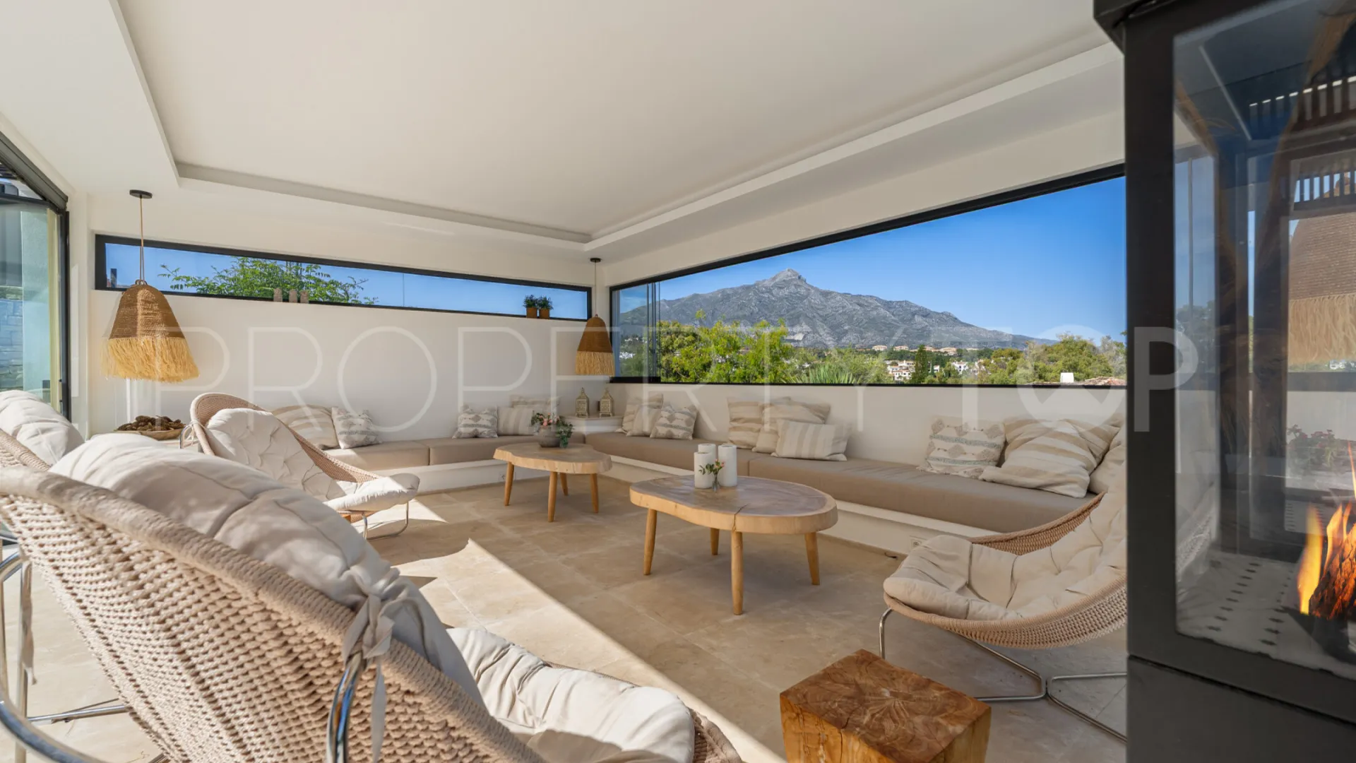 Villa for sale in La Cerquilla with 7 bedrooms