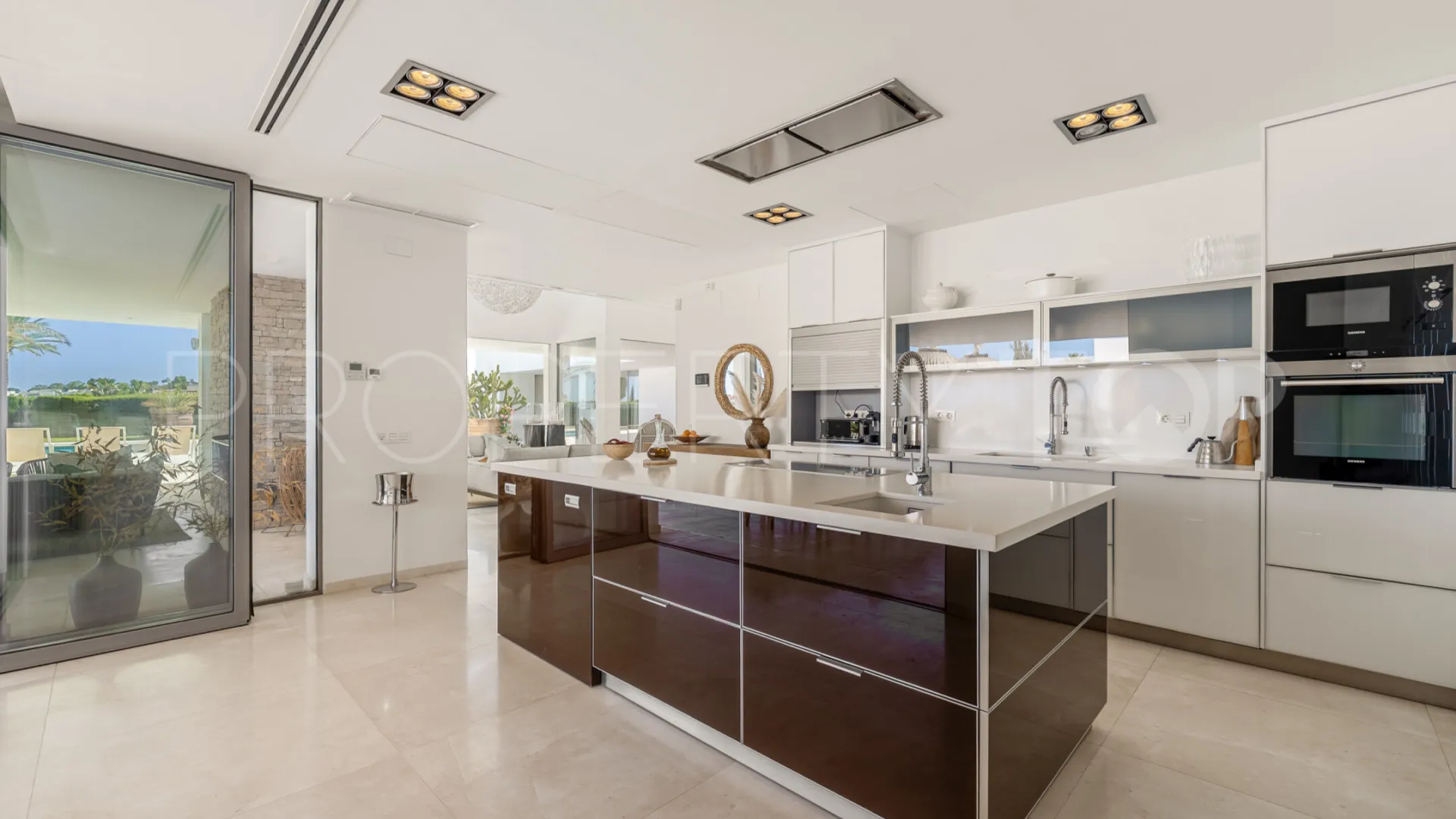 Villa for sale in La Cerquilla with 7 bedrooms