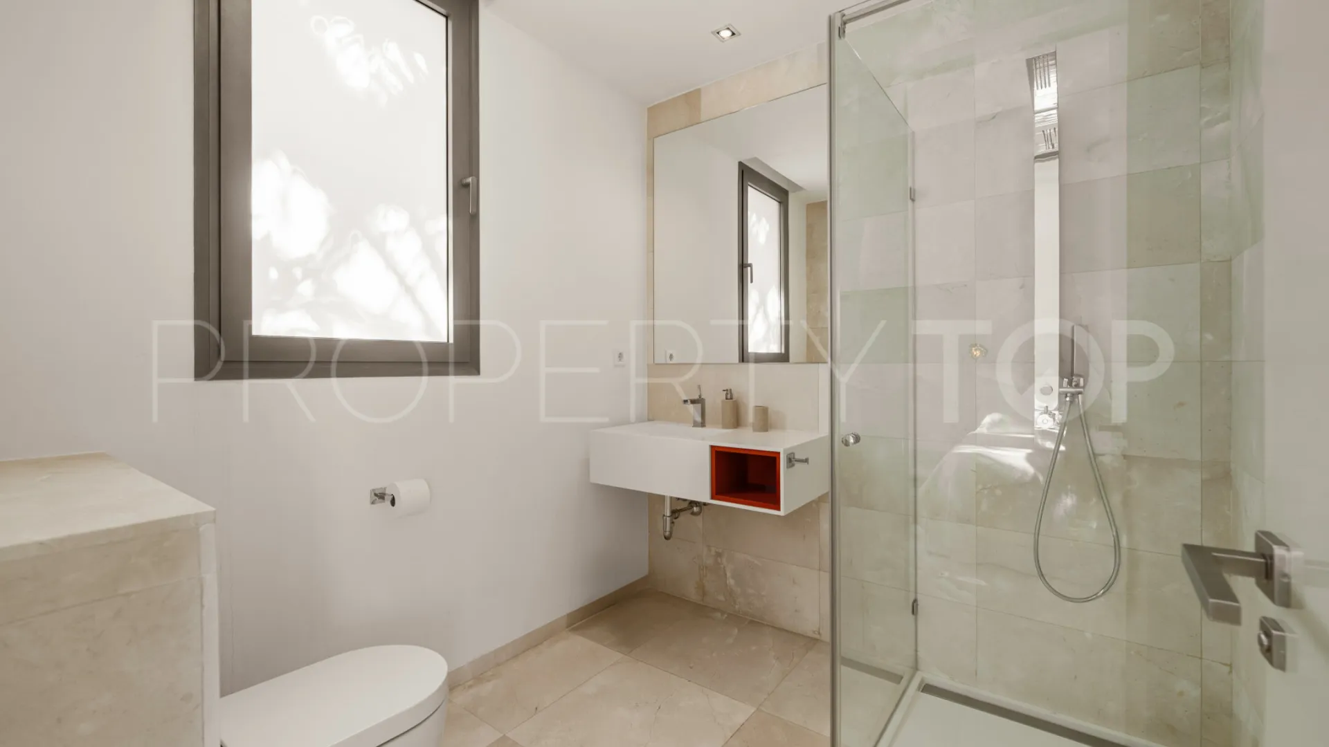 Villa for sale in La Cerquilla with 7 bedrooms