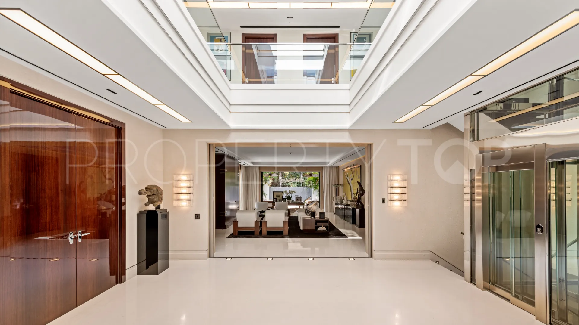 Marbella Club, villa en venta con 8 dormitorios