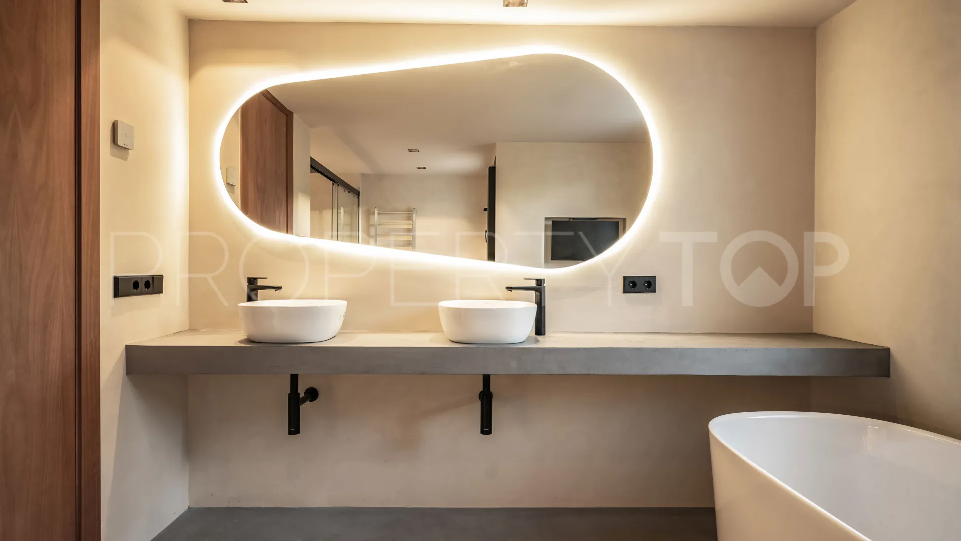 Marbella, villa de 5 dormitorios en venta