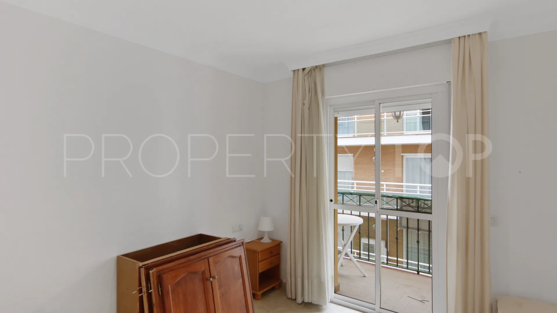 Estepona Centro, apartamento de 2 dormitorios en venta