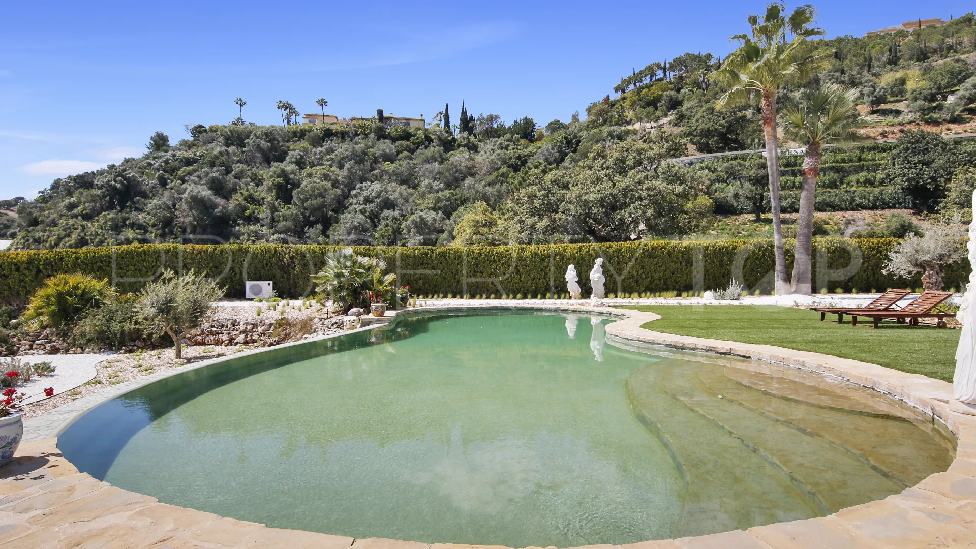 For sale villa in La Zagaleta with 6 bedrooms
