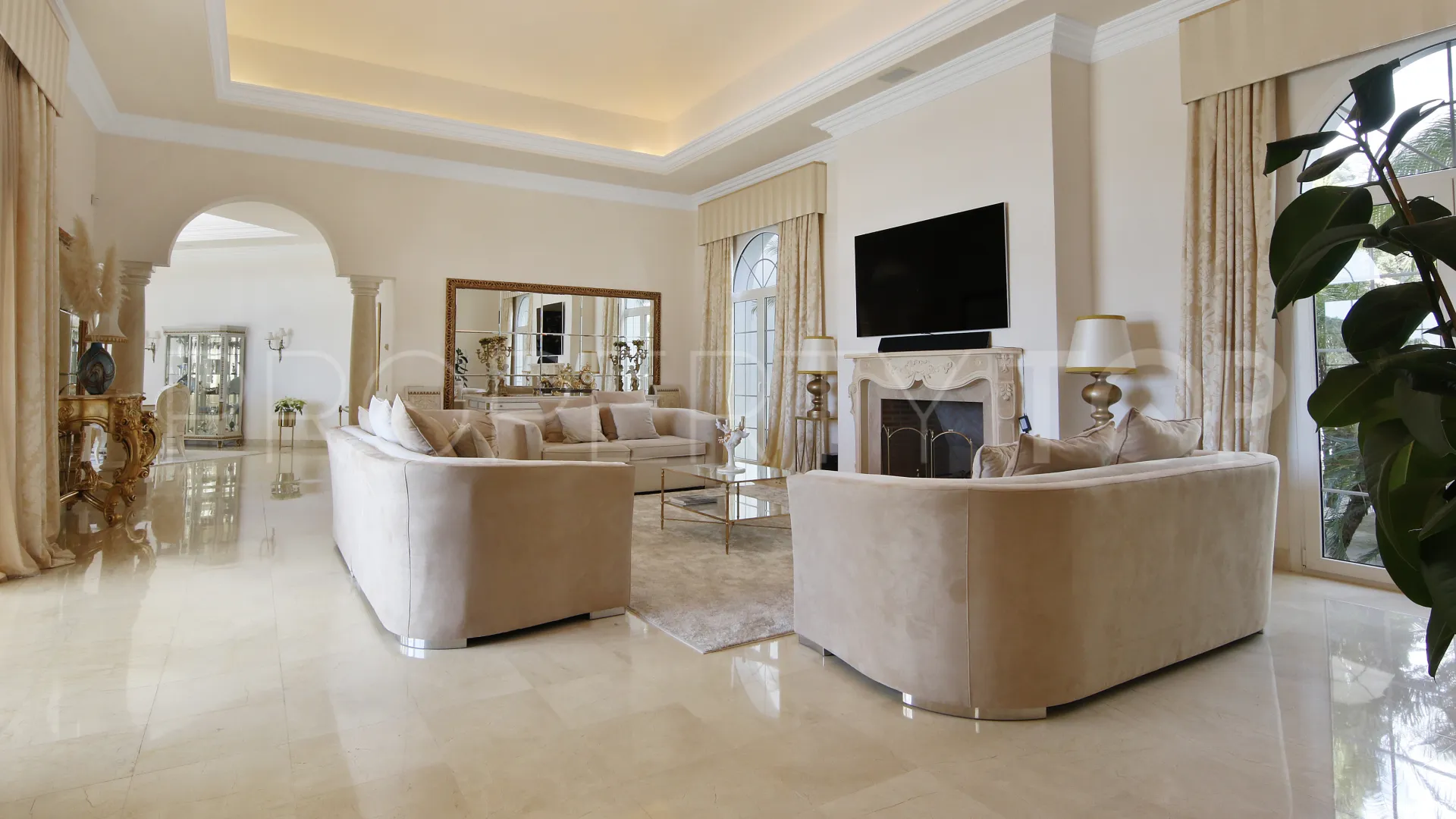 For sale villa in La Zagaleta with 6 bedrooms