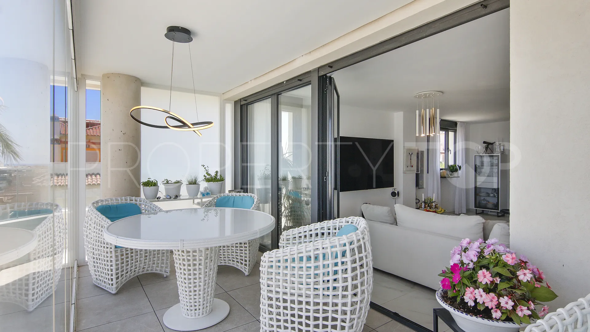 Ático en venta en Estepona Centro de 3 dormitorios