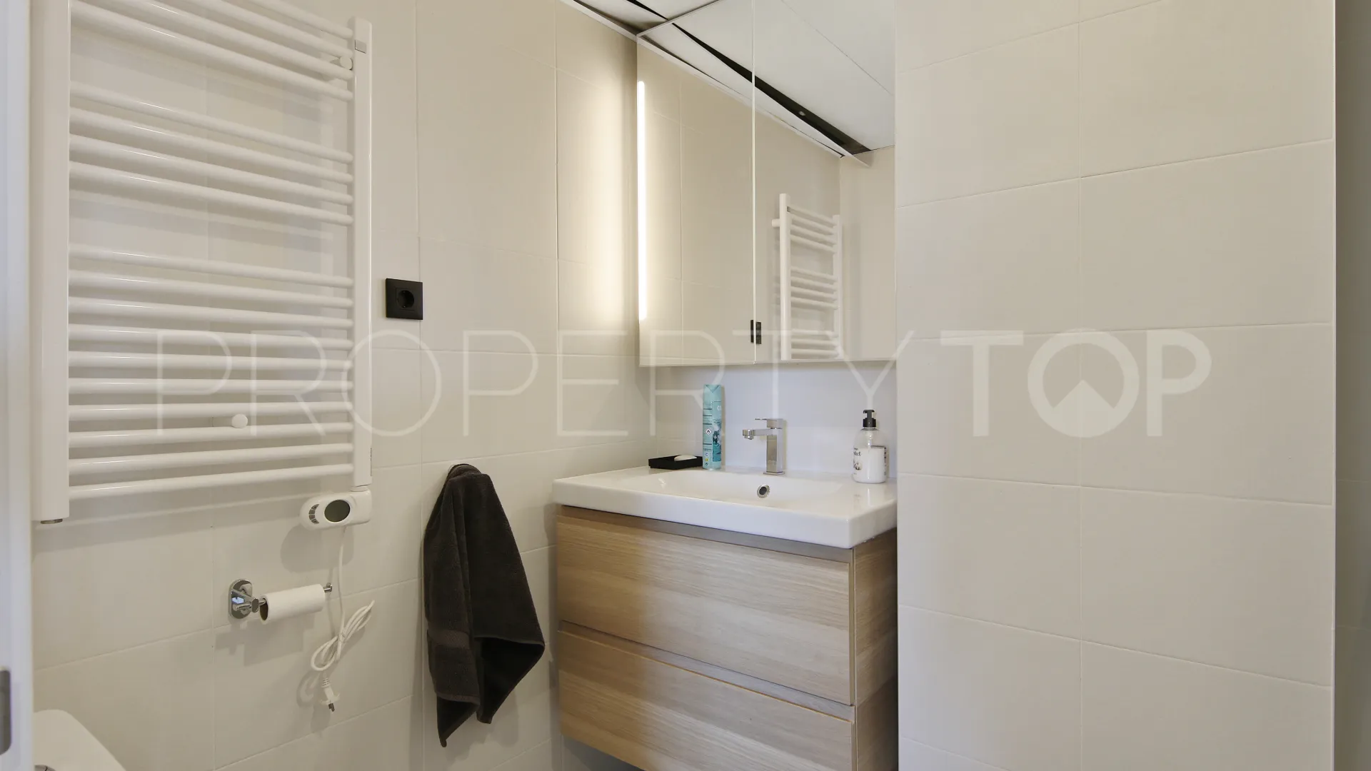 Ático en venta en Estepona Centro de 3 dormitorios