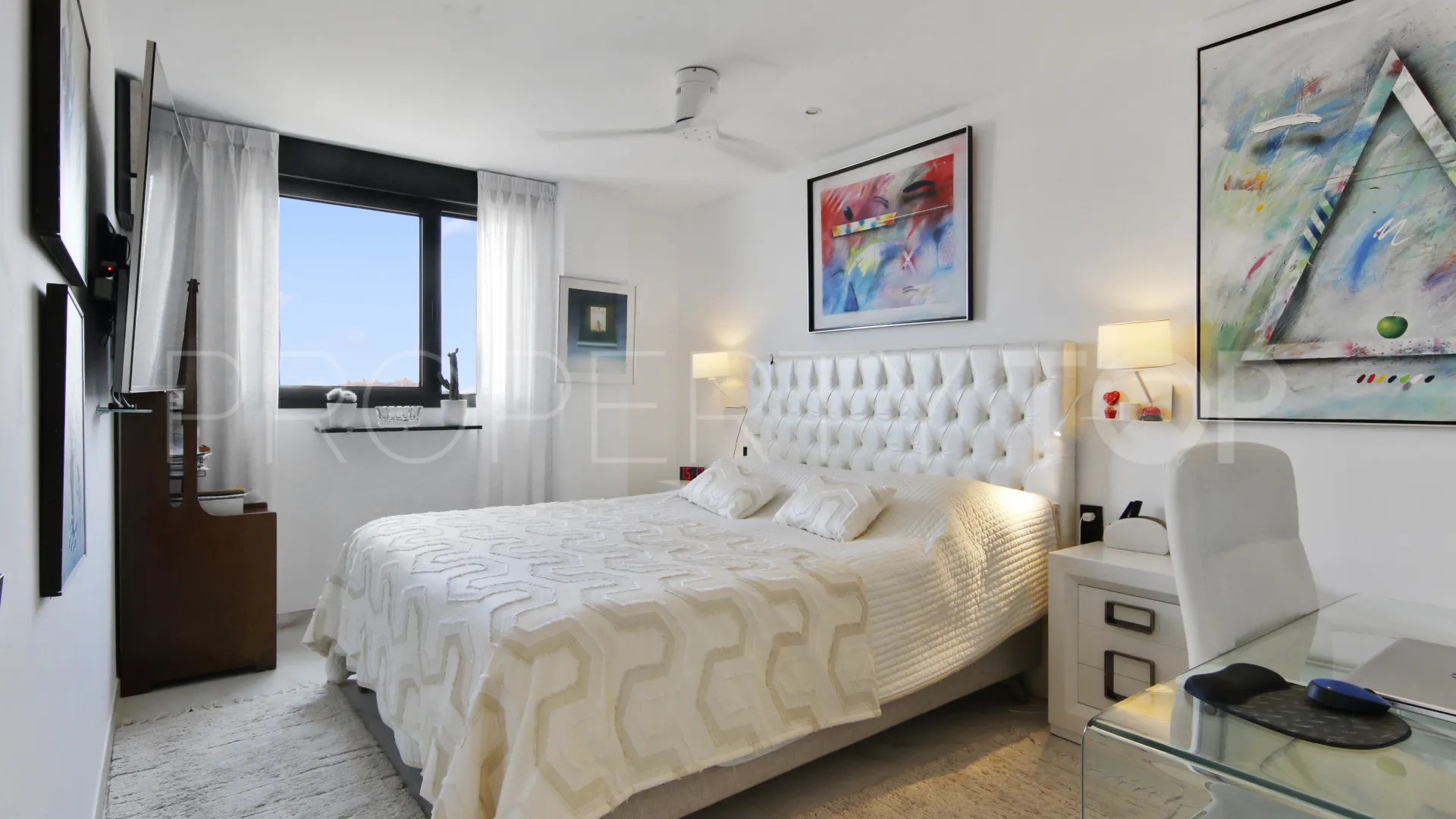 Ático en venta en Estepona Centro de 3 dormitorios
