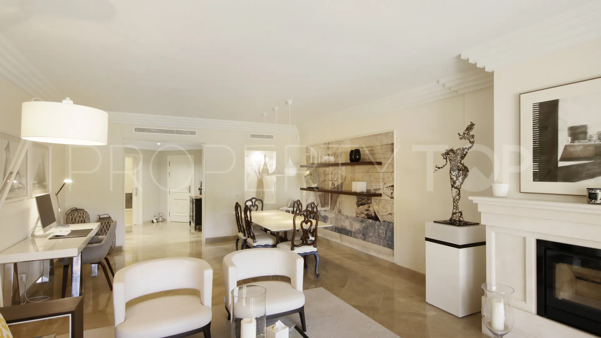 Ground floor apartment for sale in Las Alamandas with 3 bedrooms