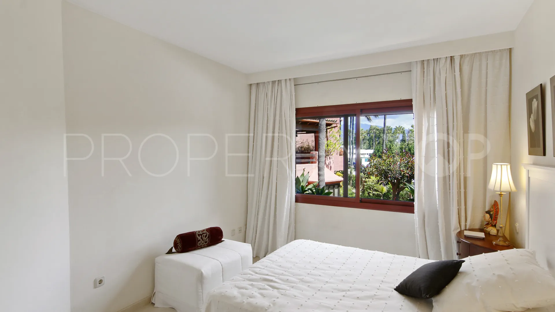 Se vende atico duplex en Menara Beach