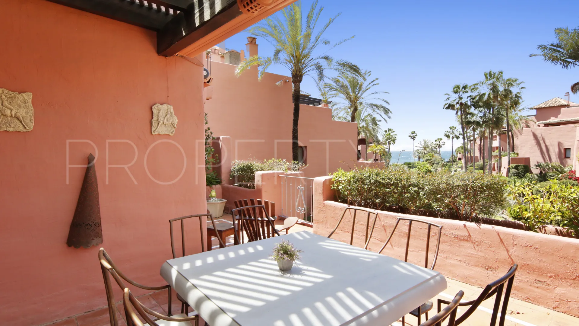 Se vende atico duplex en Menara Beach
