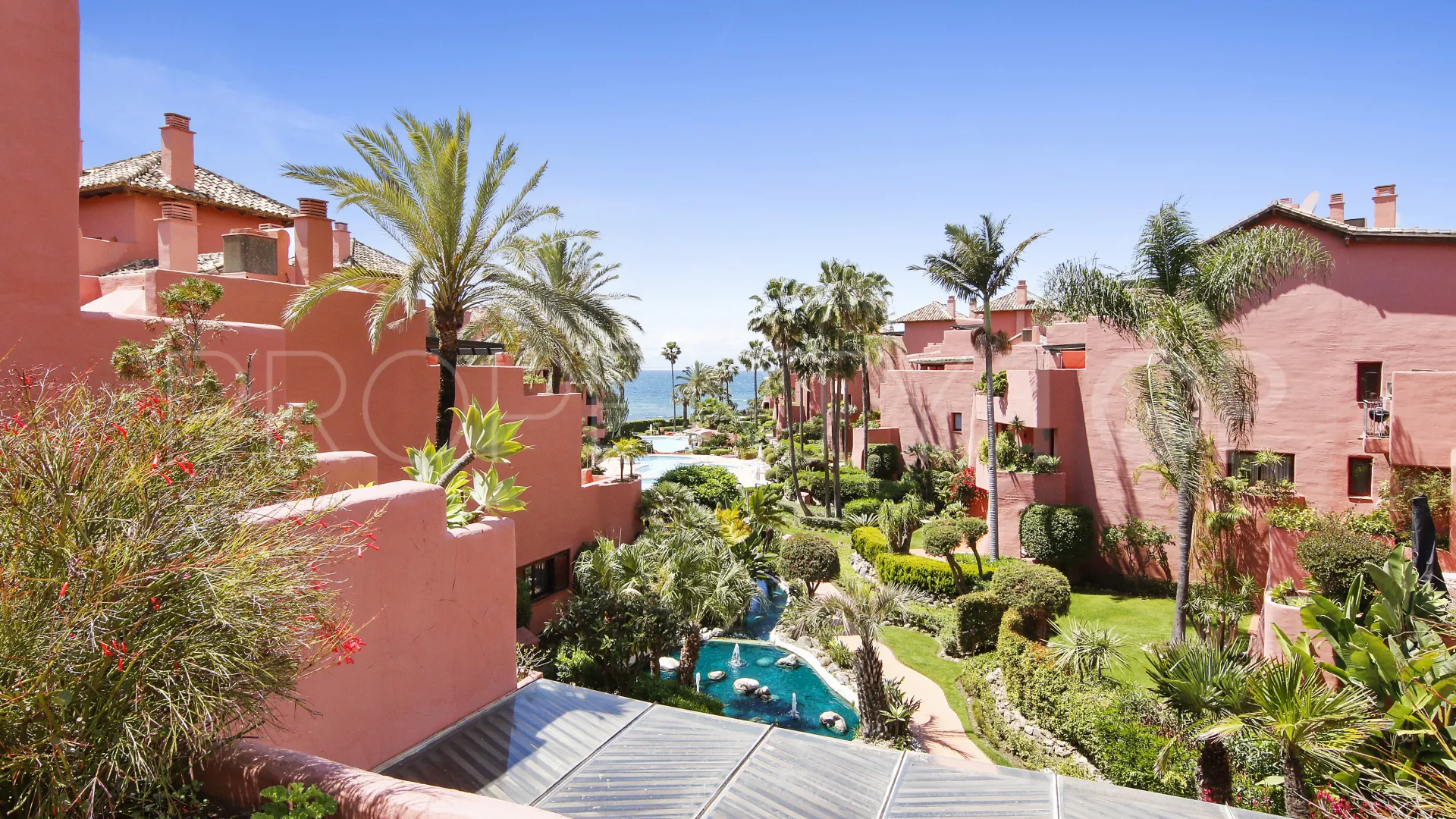 Se vende atico duplex en Menara Beach