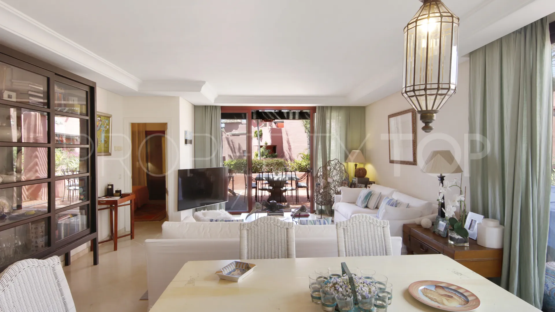 Se vende atico duplex en Menara Beach