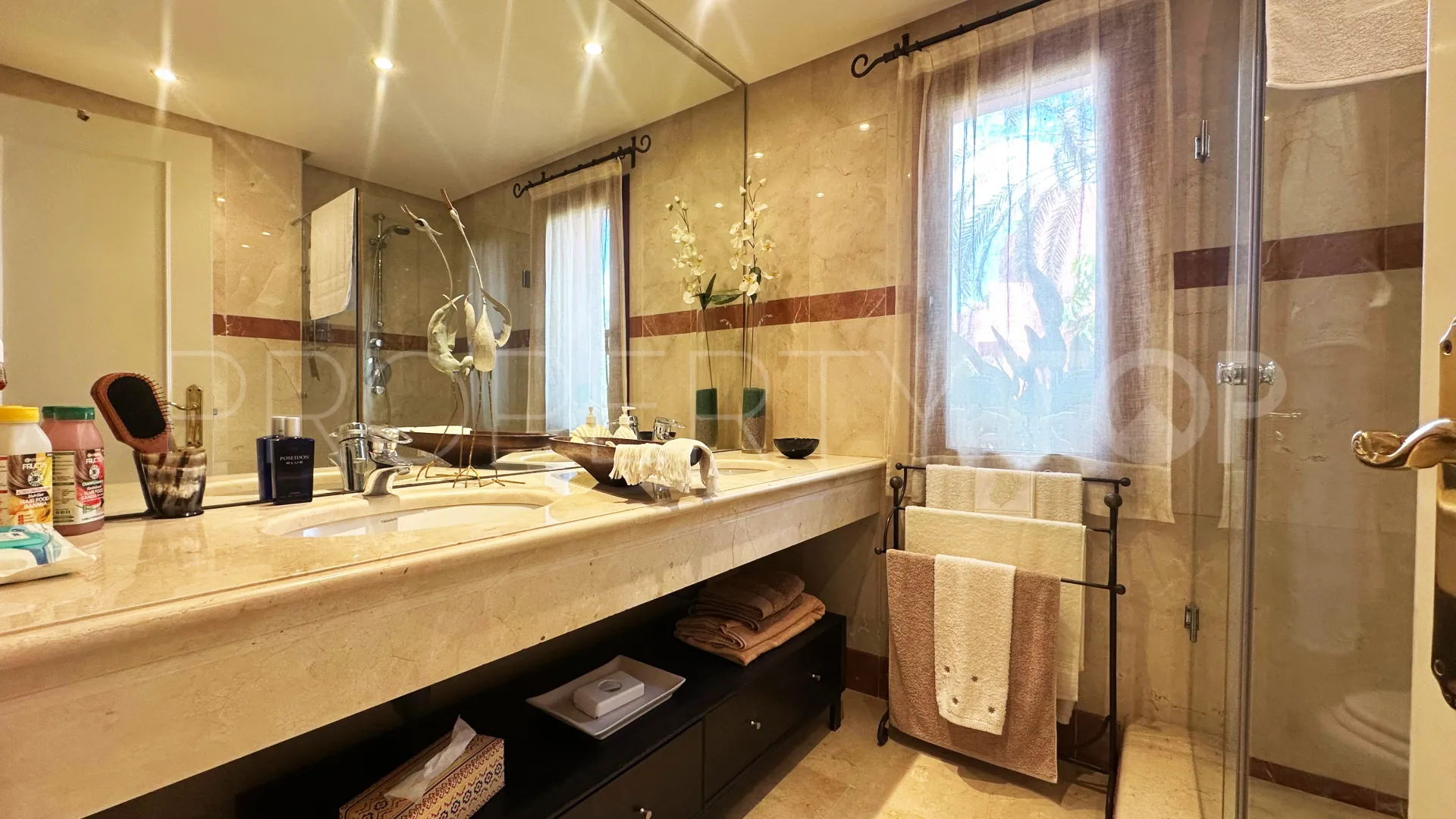 Se vende atico duplex en Menara Beach