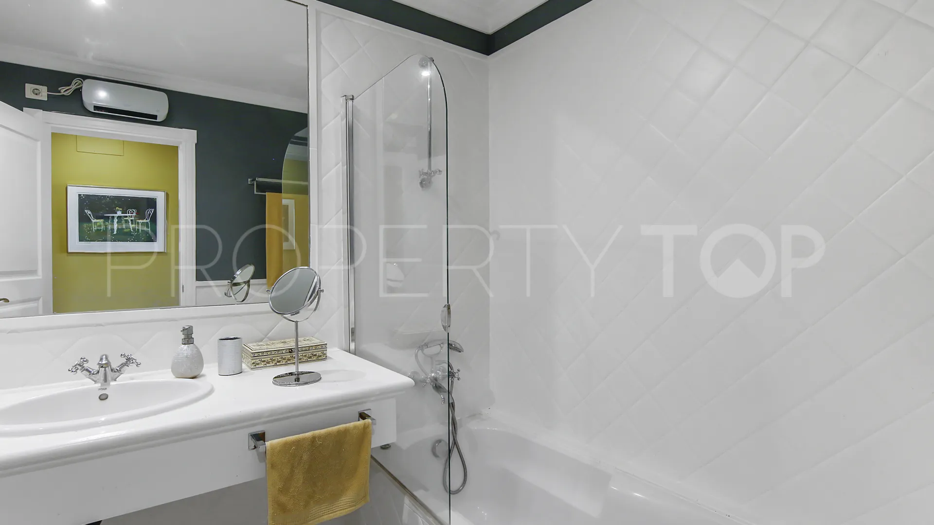 Apartment for sale in Paraiso Hills