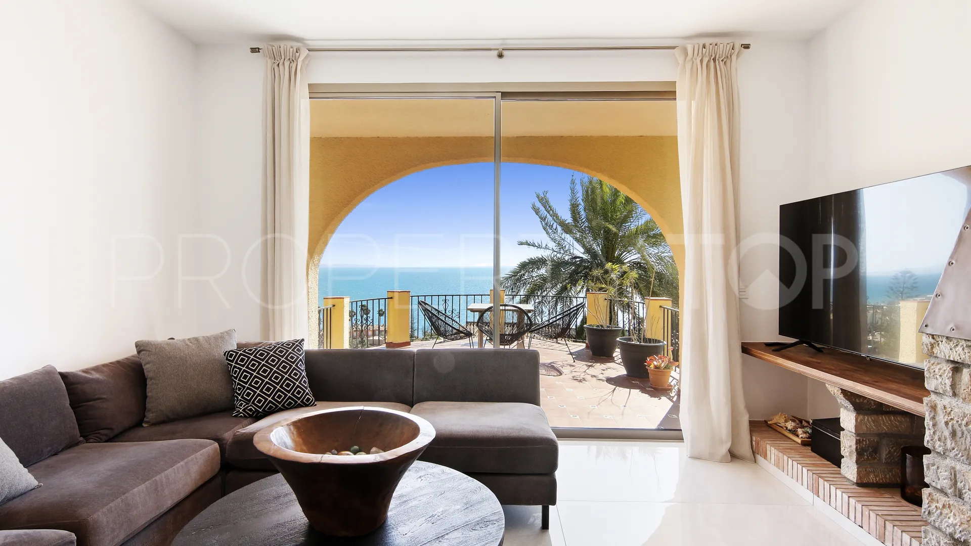 Buenas Noches, villa en venta