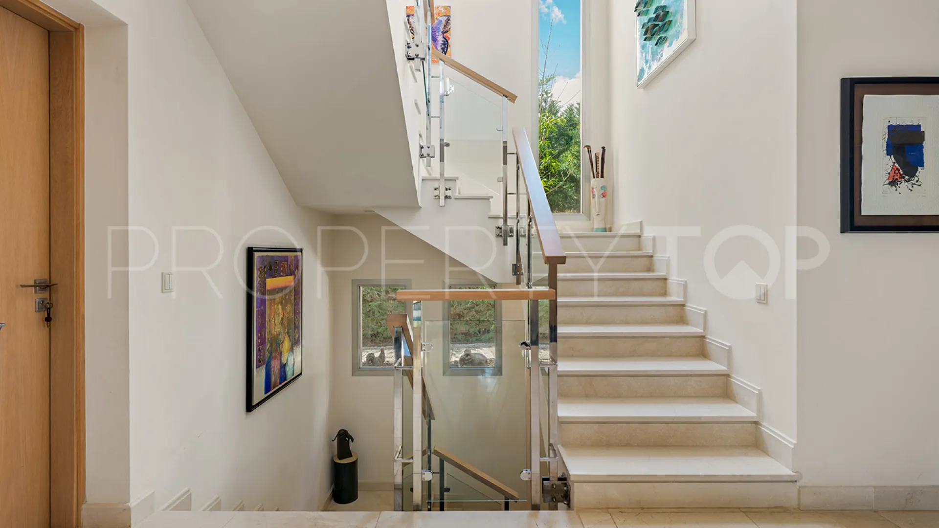 Se vende villa con 5 dormitorios en Los Flamingos