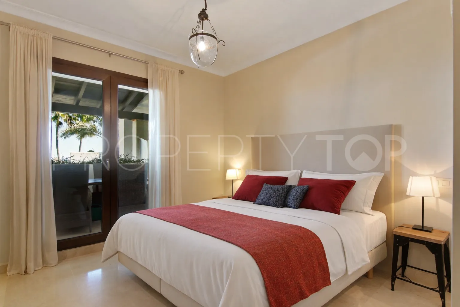 Comprar apartamento de 2 dormitorios en Finca Cortesin