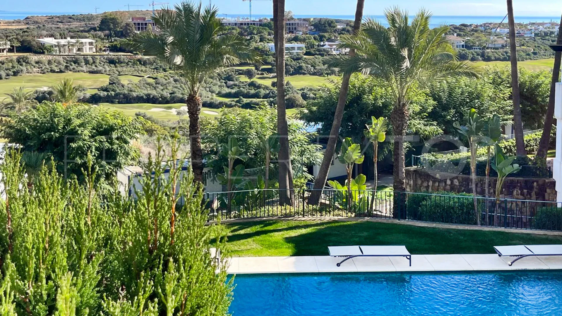 Comprar apartamento de 2 dormitorios en Finca Cortesin