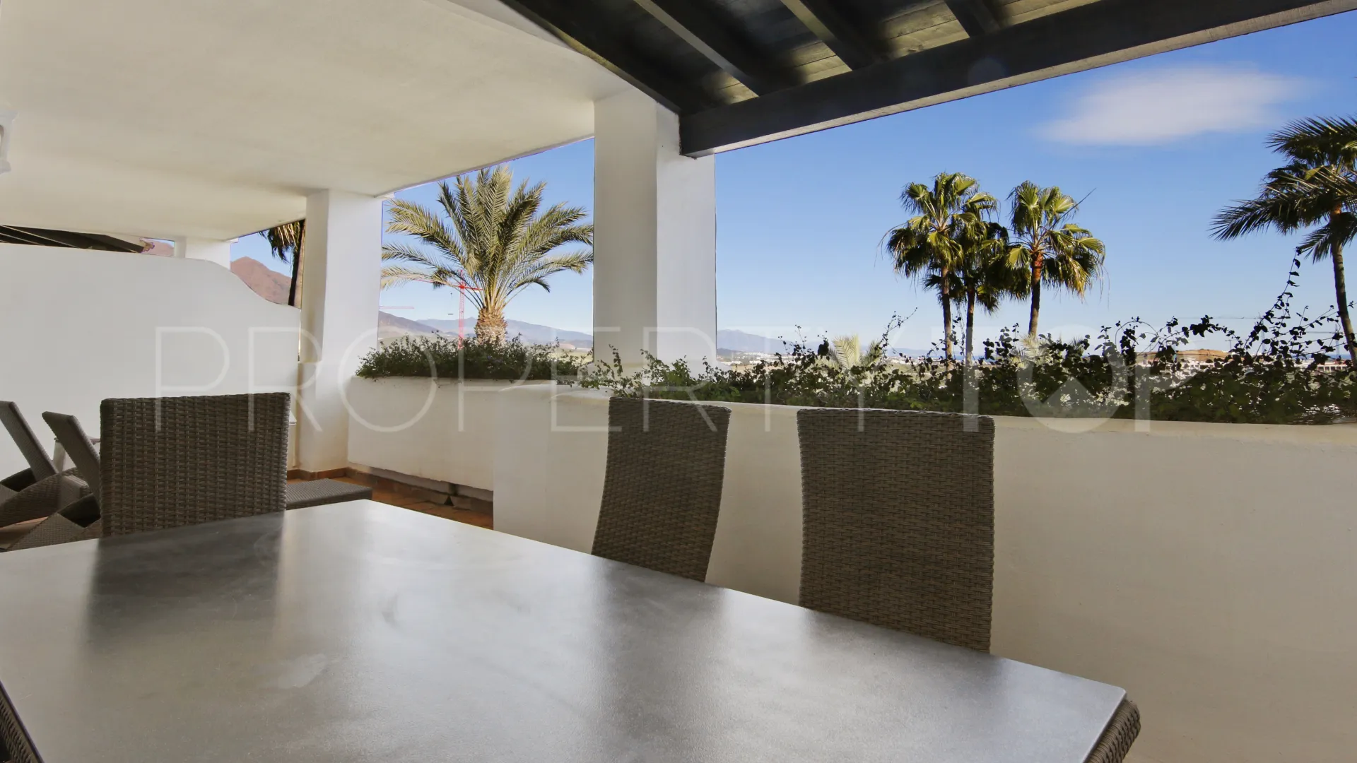 Comprar apartamento de 2 dormitorios en Finca Cortesin