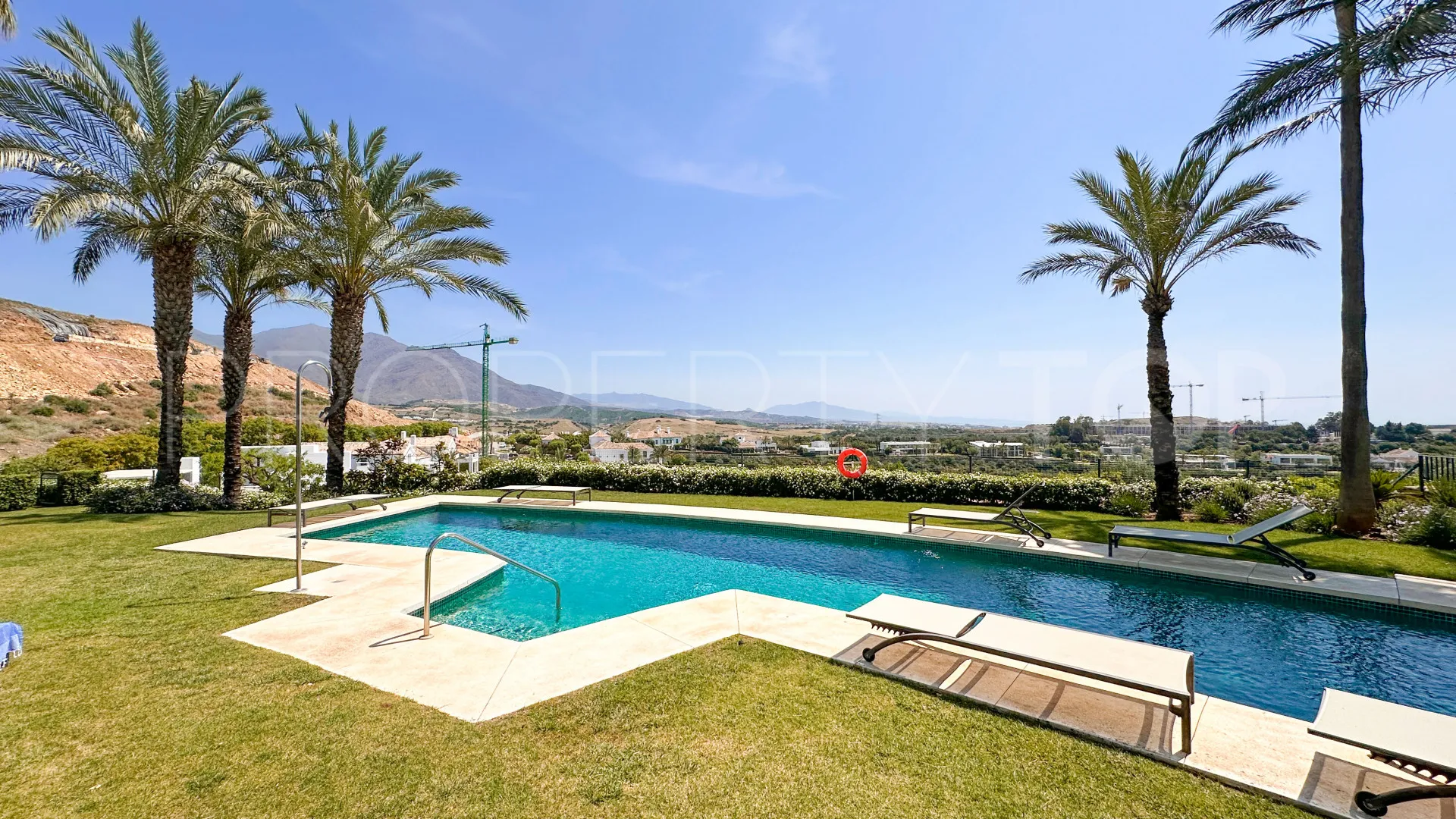 Comprar apartamento de 2 dormitorios en Finca Cortesin
