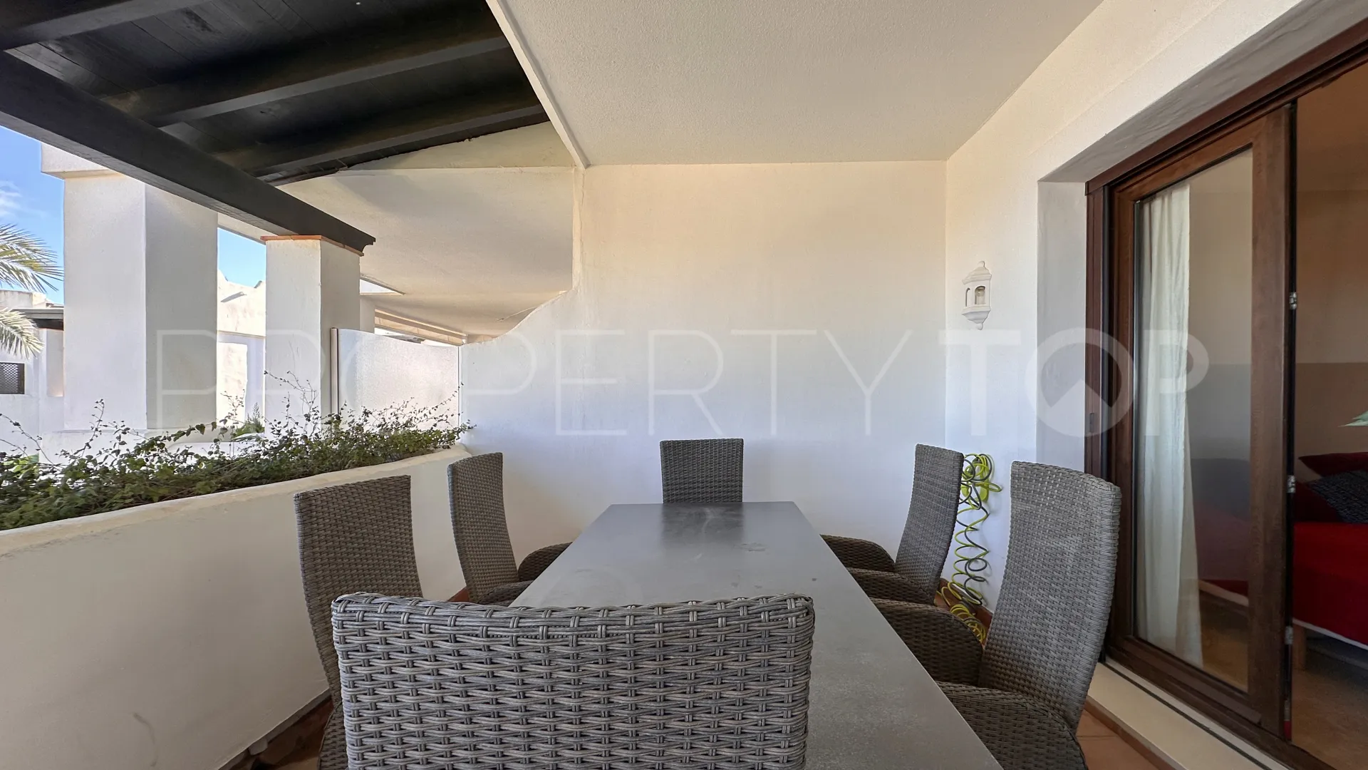 Comprar apartamento de 2 dormitorios en Finca Cortesin