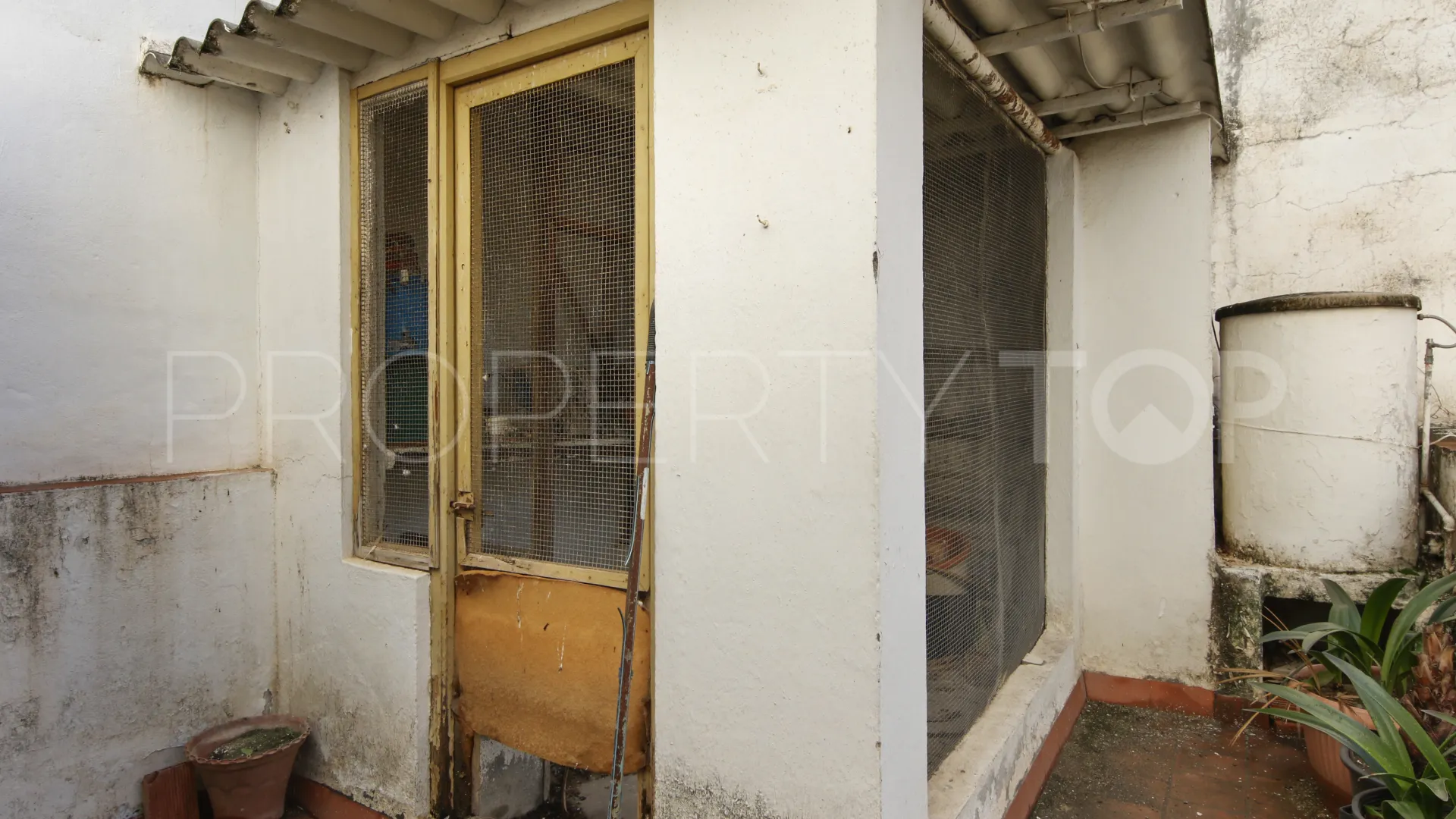 Adosado en venta con 3 dormitorios en Estepona Casco Antiguo