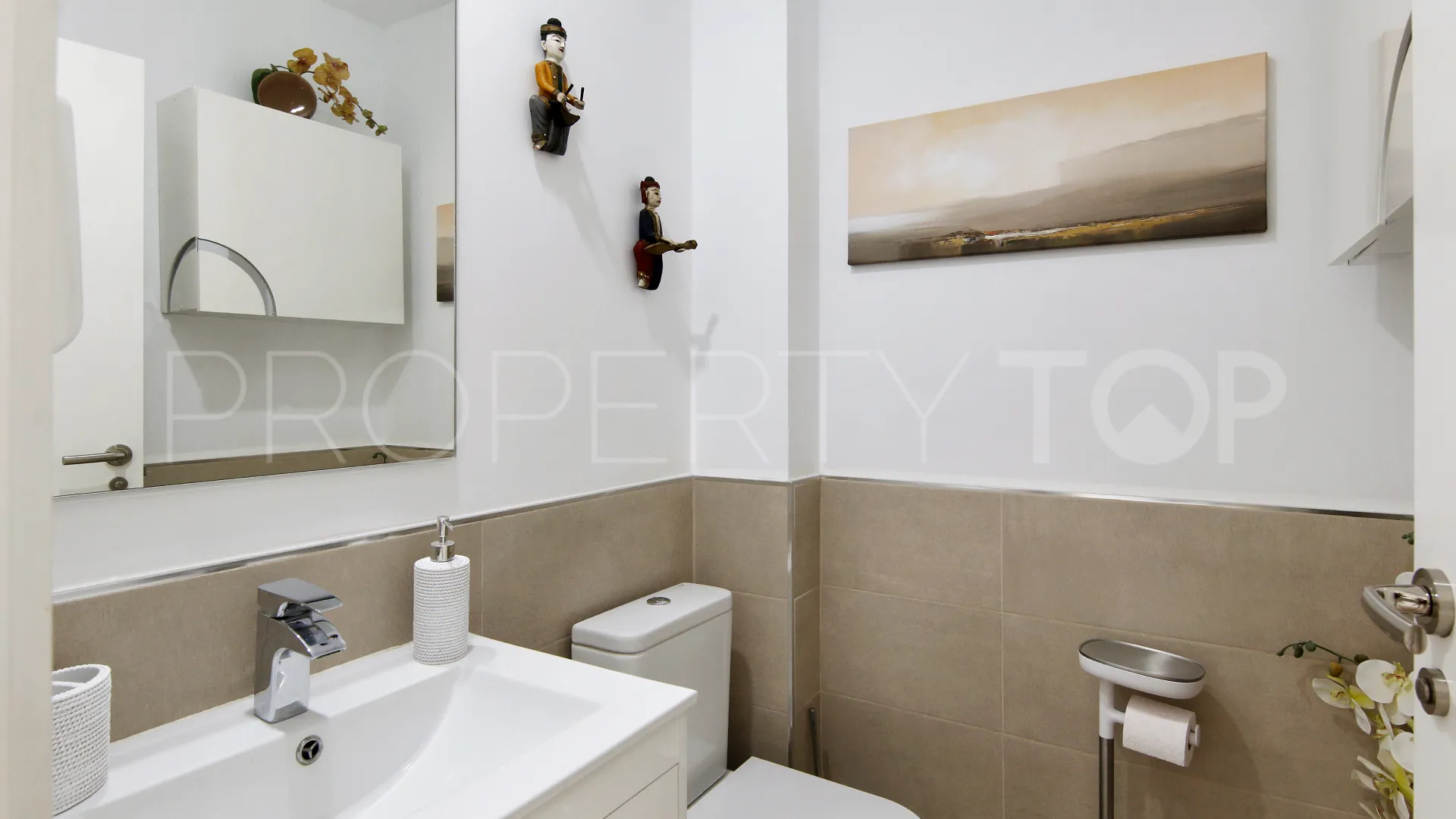Buy town house in Chullera