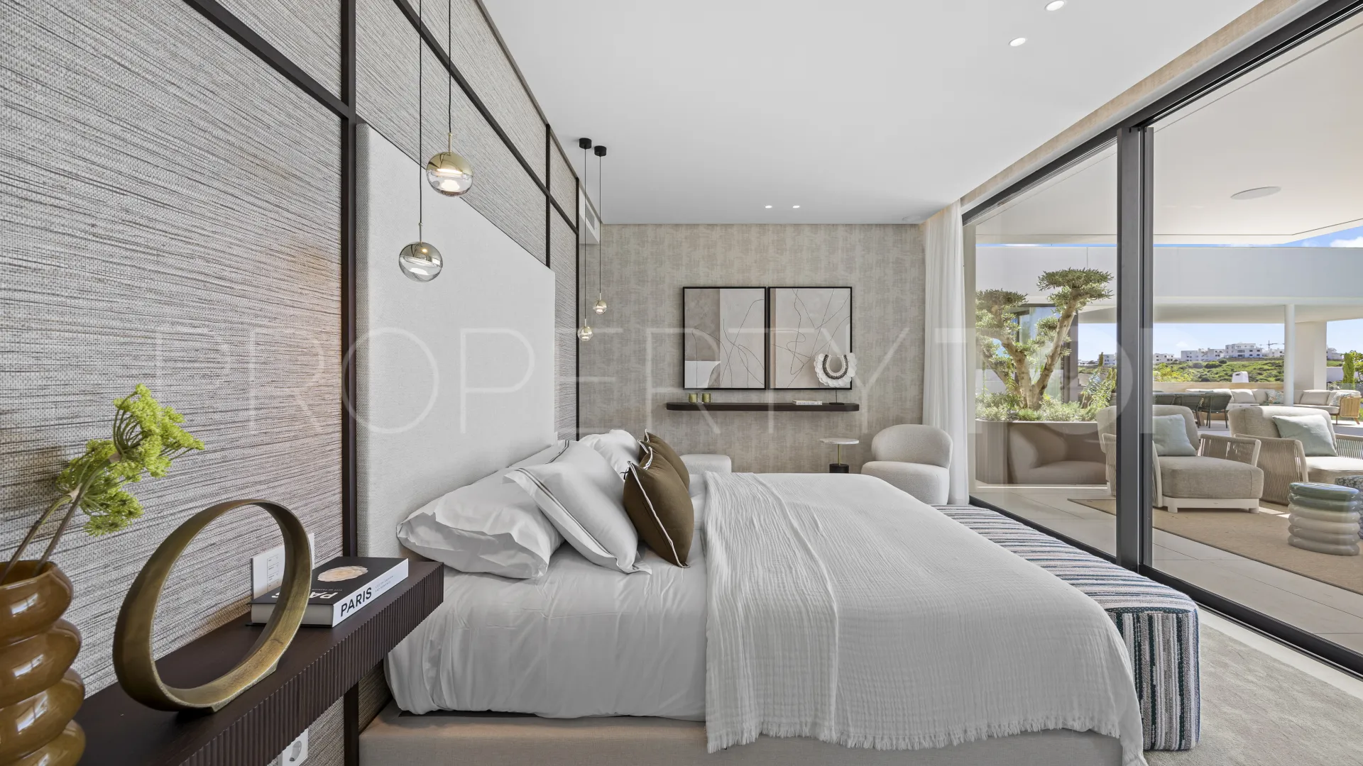 Buy Majestic villa with 4 bedrooms