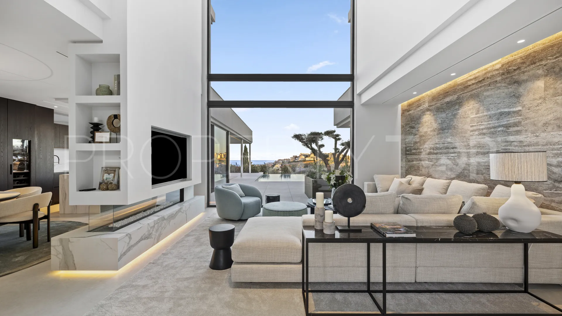 Buy Majestic villa with 4 bedrooms