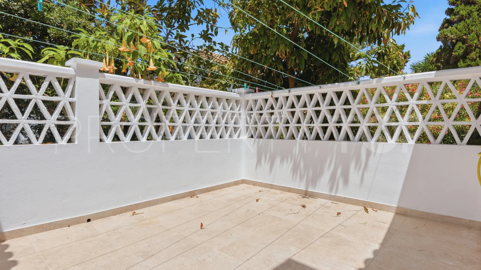 Villa in Casasola for sale