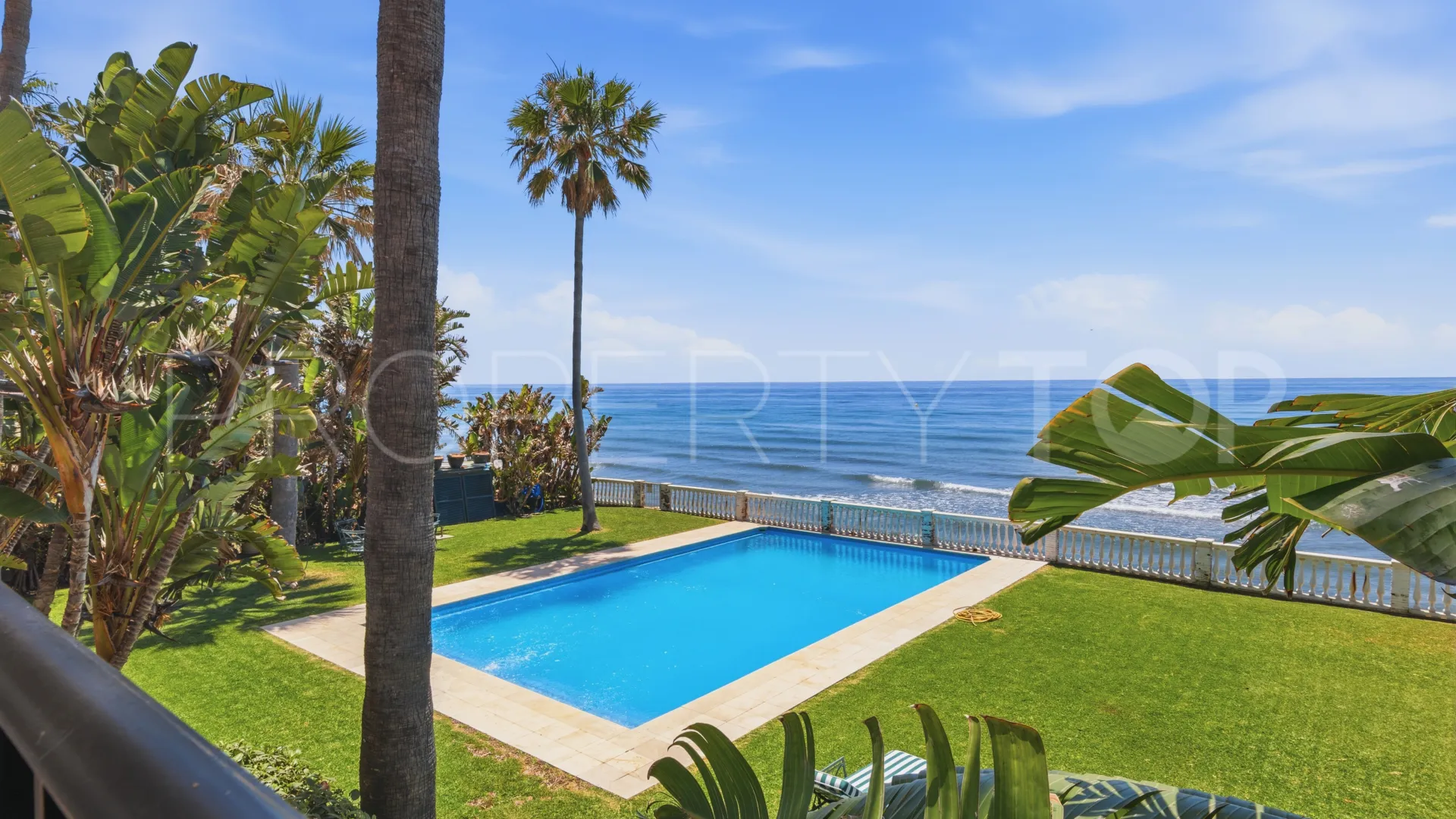 Villa in Casasola for sale