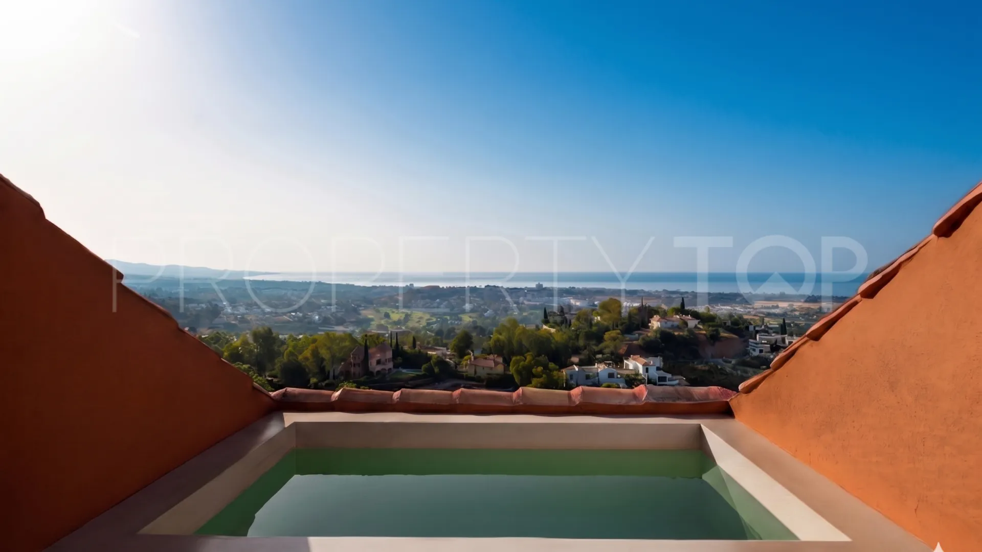 Se vende atico duplex en Monte Halcones
