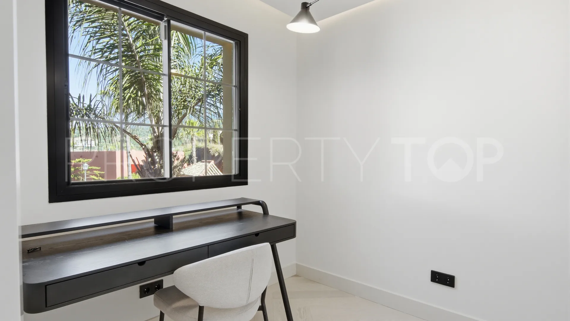 Se vende atico duplex en Monte Halcones