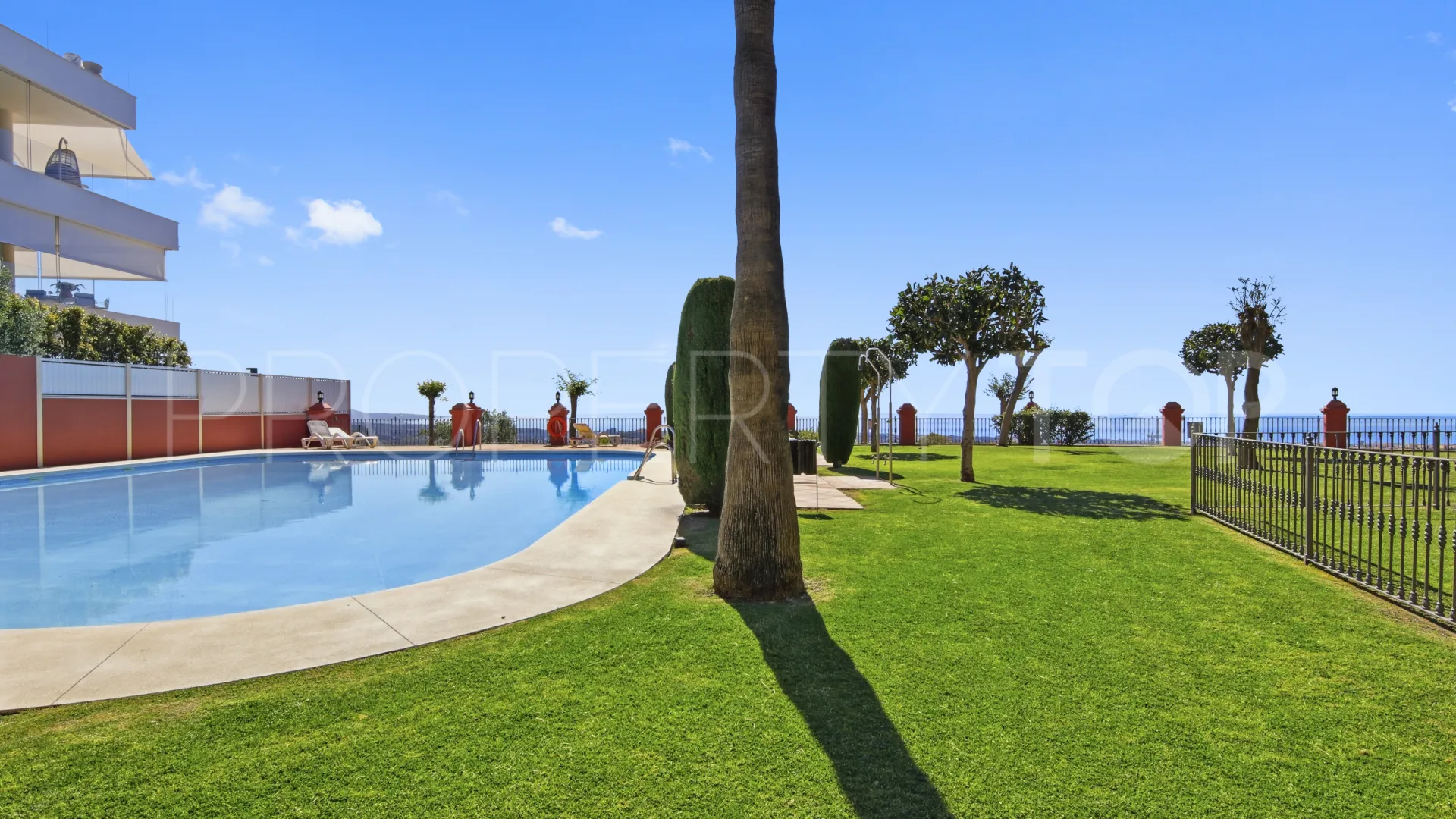 Se vende atico duplex en Monte Halcones