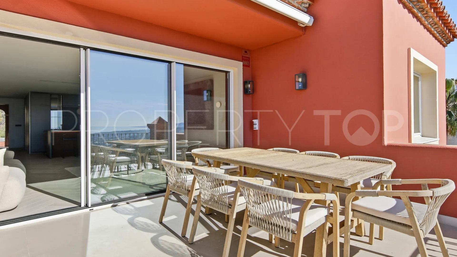 Se vende atico duplex en Monte Halcones