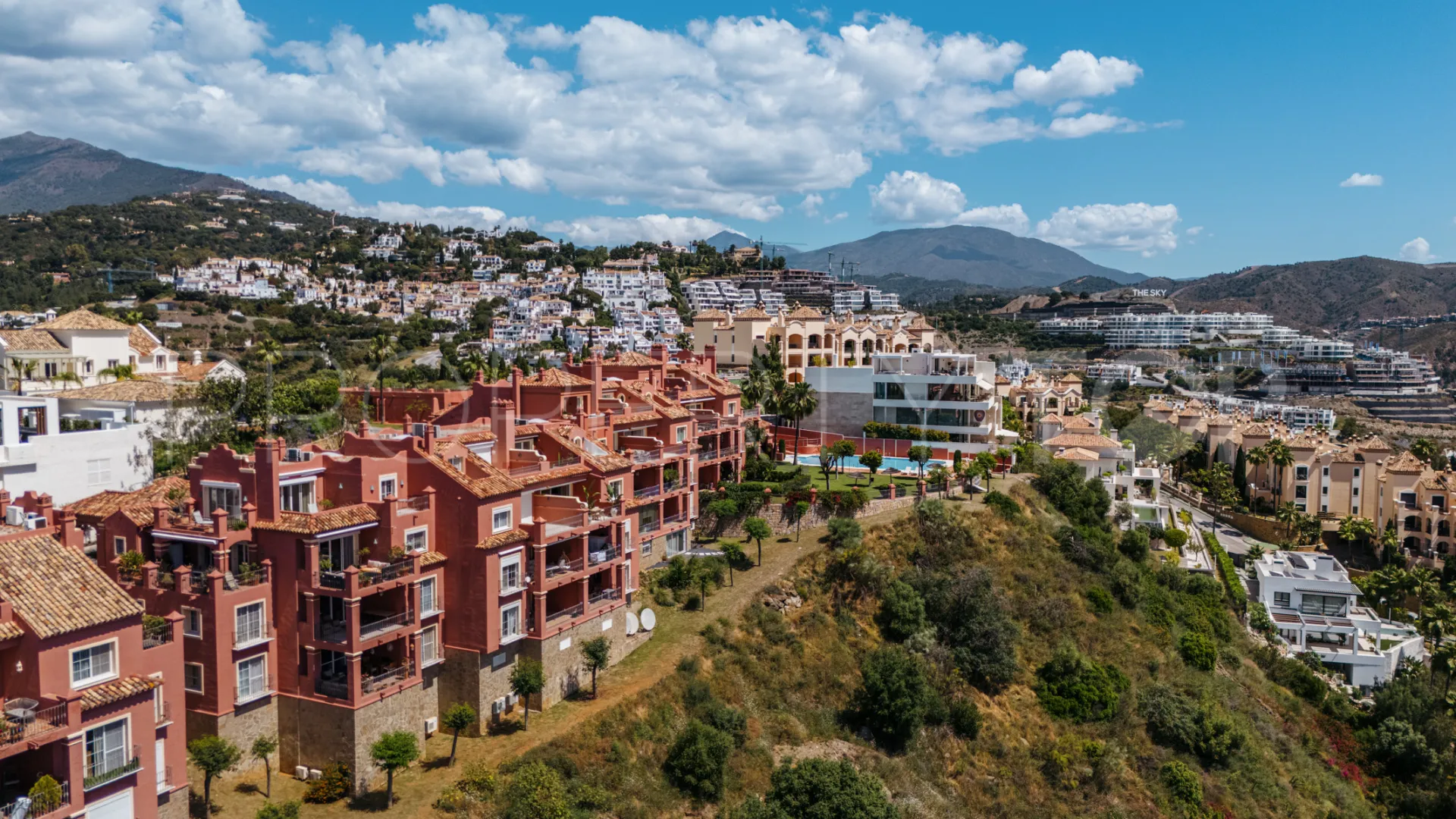 Se vende atico duplex en Monte Halcones