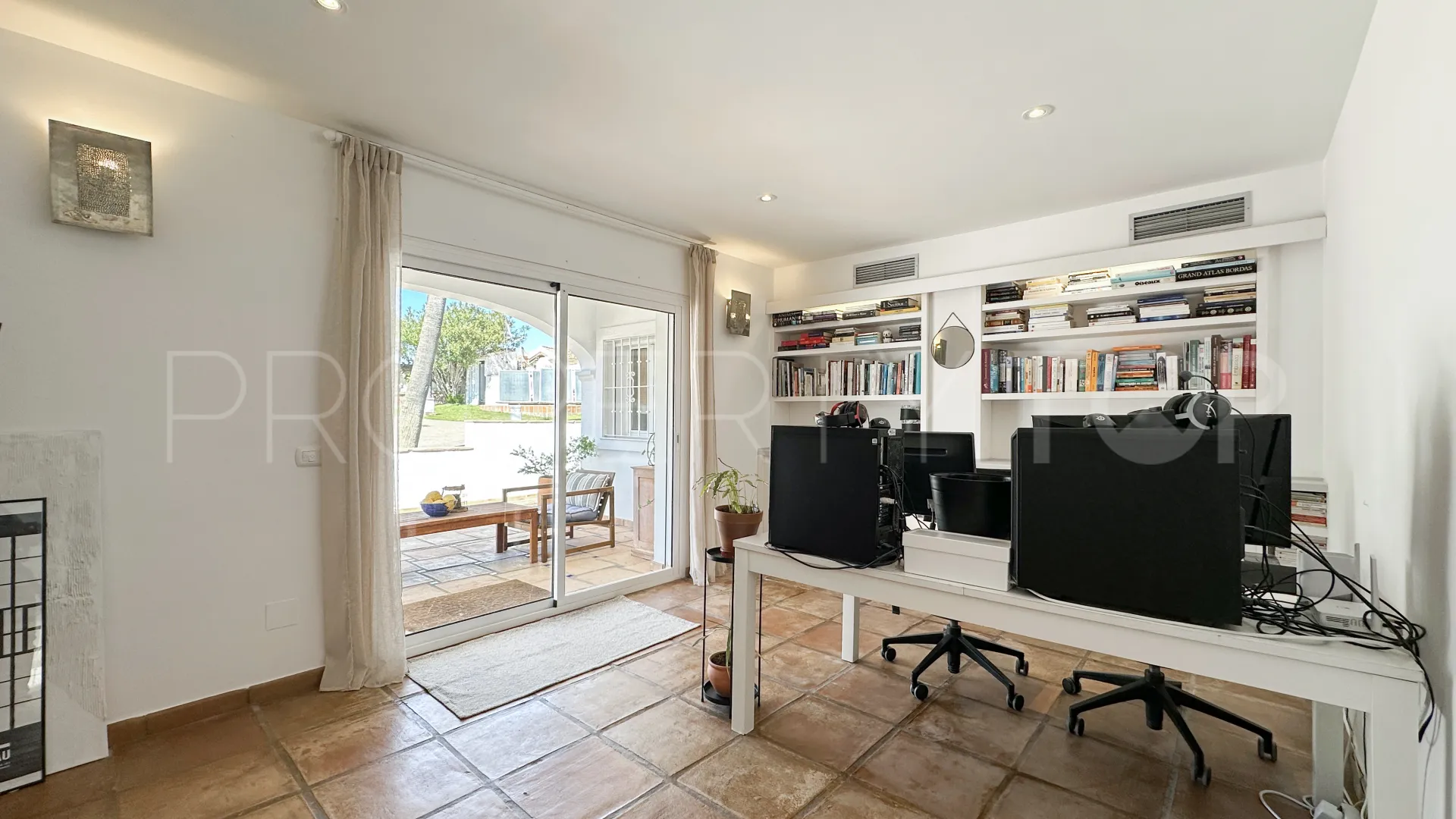 Villa with 6 bedrooms for sale in Reinoso