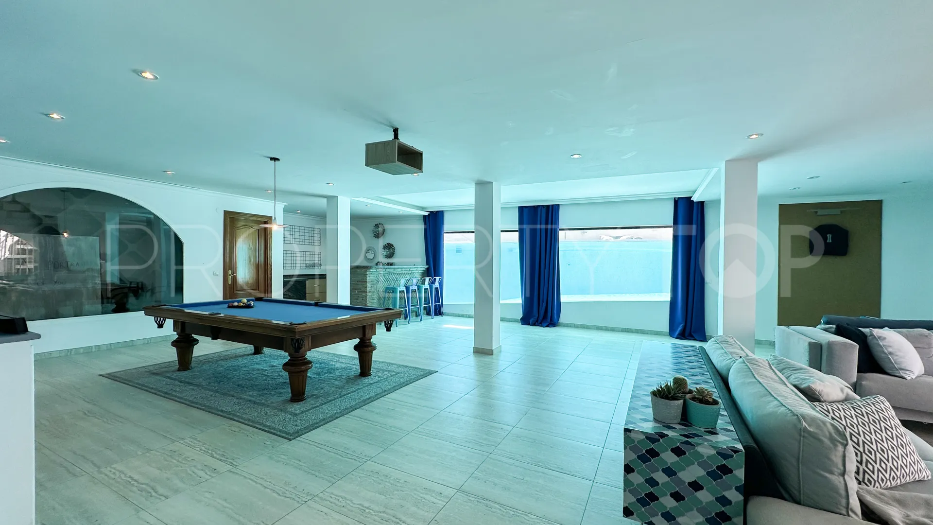 Villa with 6 bedrooms for sale in Reinoso
