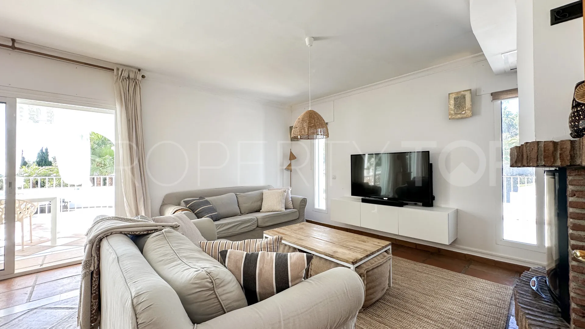 Villa with 6 bedrooms for sale in Reinoso