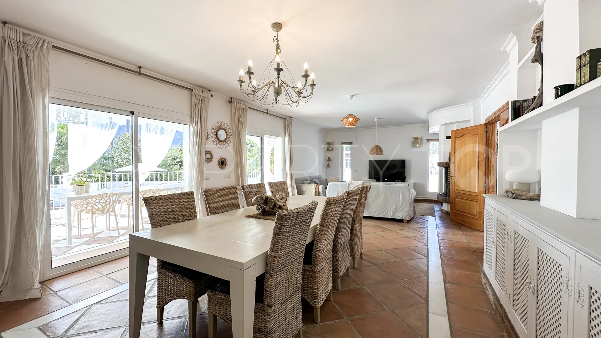 Villa with 6 bedrooms for sale in Reinoso