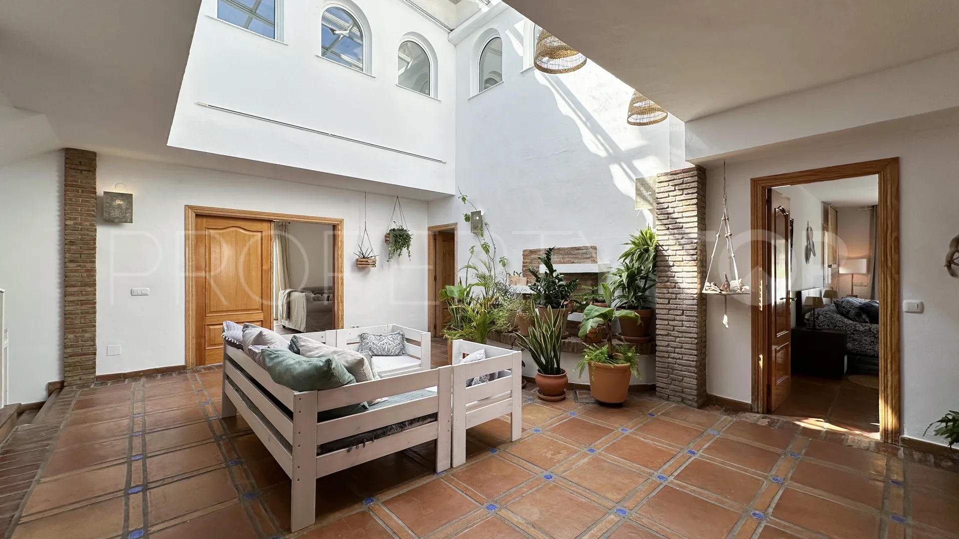 Villa with 6 bedrooms for sale in Reinoso