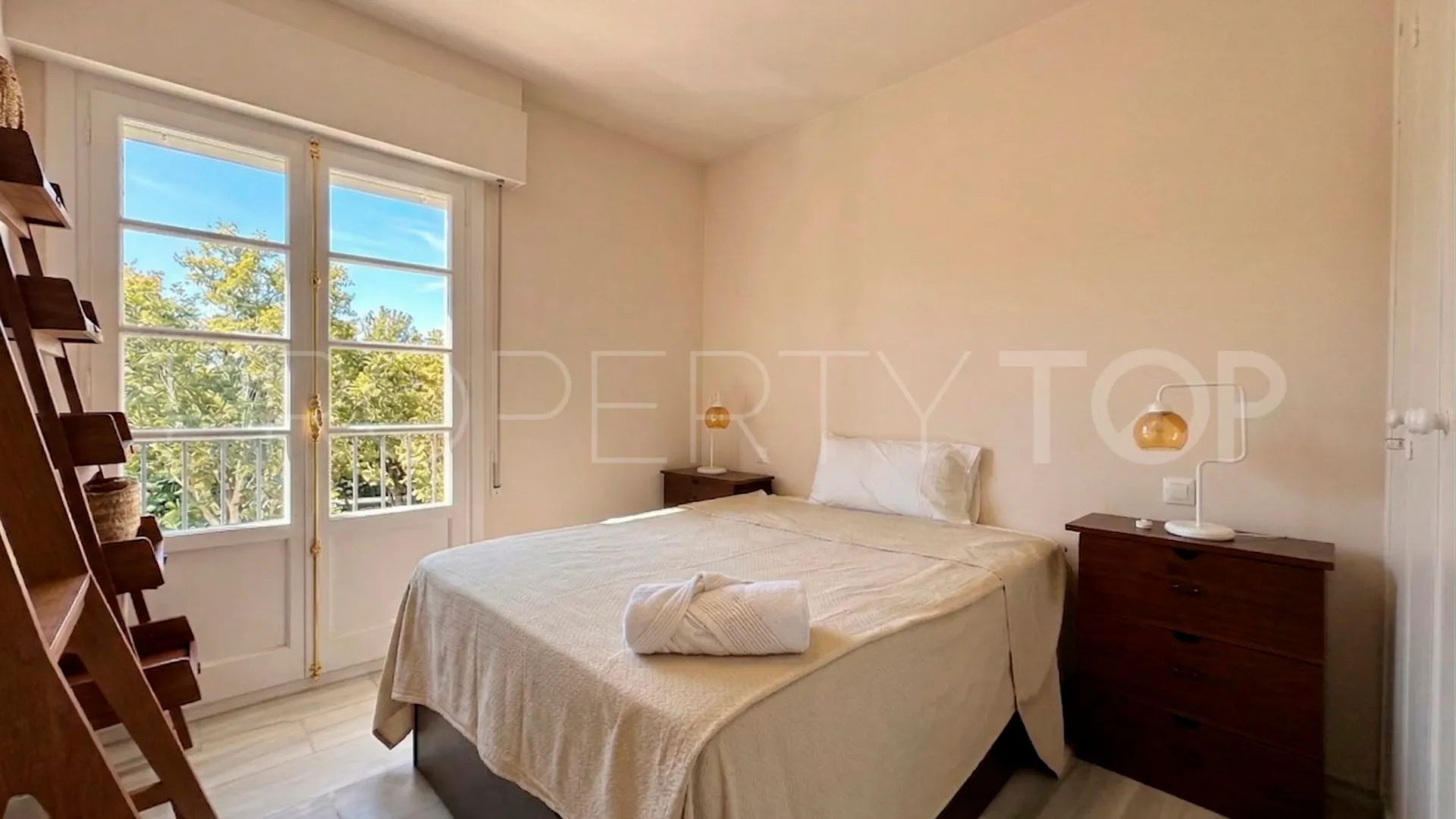 Villa pareada con 2 dormitorios en venta en El Padron