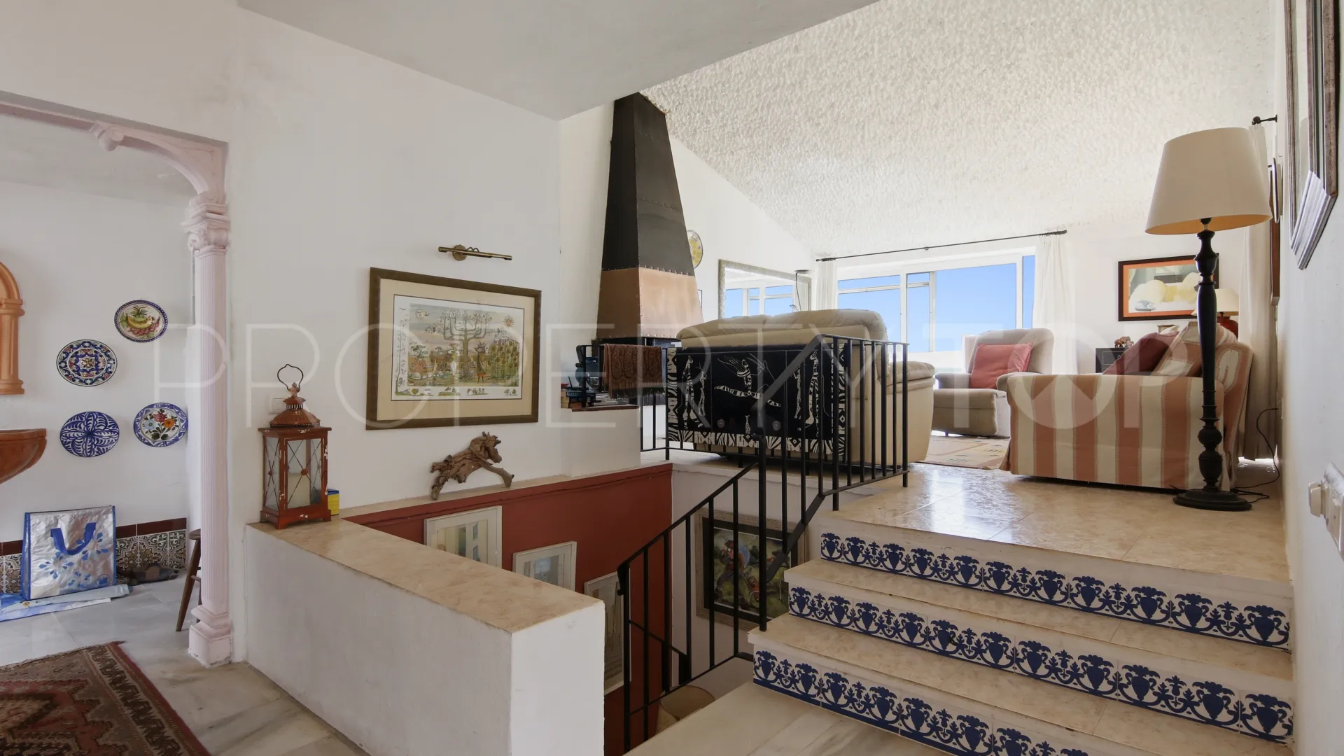 Buy villa in Bahia Dorada
