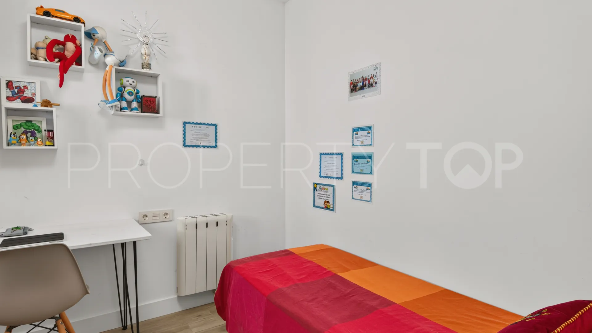 Adosado en venta en Estepona Casco Antiguo