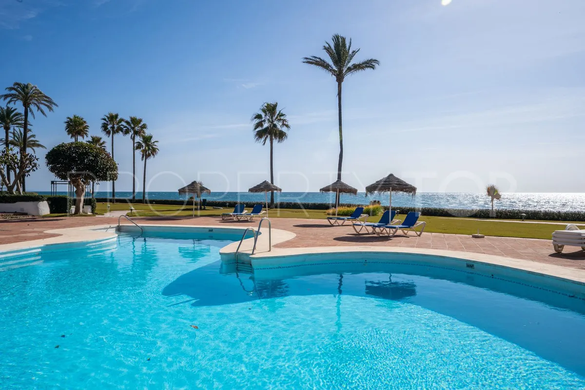 3 bedrooms duplex penthouse for sale in Alcazaba Beach