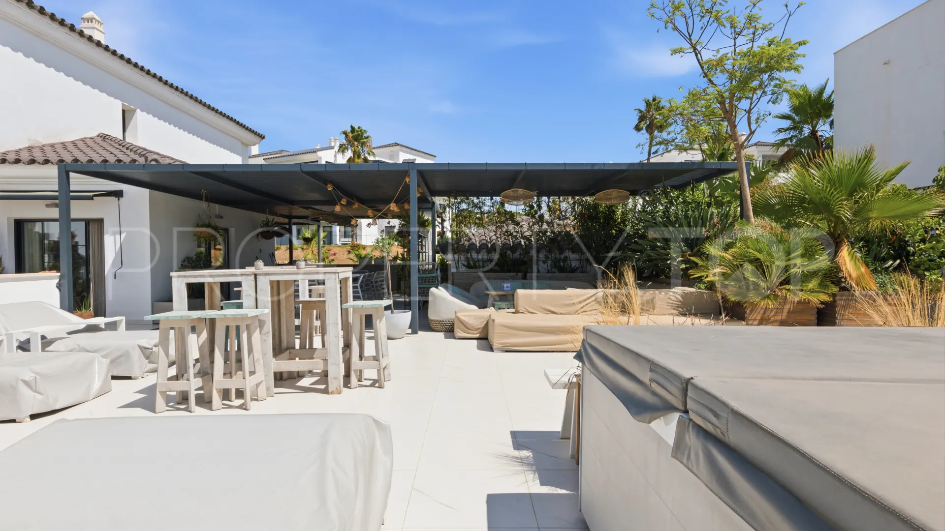 Buy apartment with 4 bedrooms in Mirador de Estepona Hills