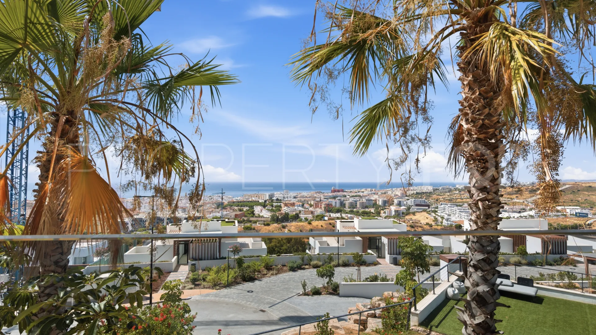 Buy apartment with 4 bedrooms in Mirador de Estepona Hills